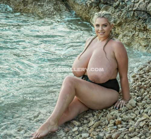Ninaphoenix Exclusive Leaked Nude OnlyFans #14735549