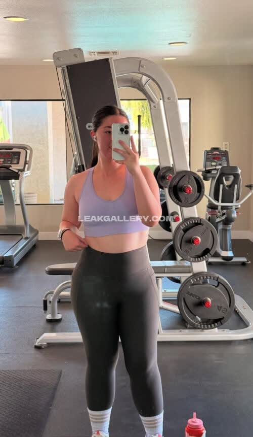 Nitnatkat Gym Leggings Pose OnlyFans Photo Leaked