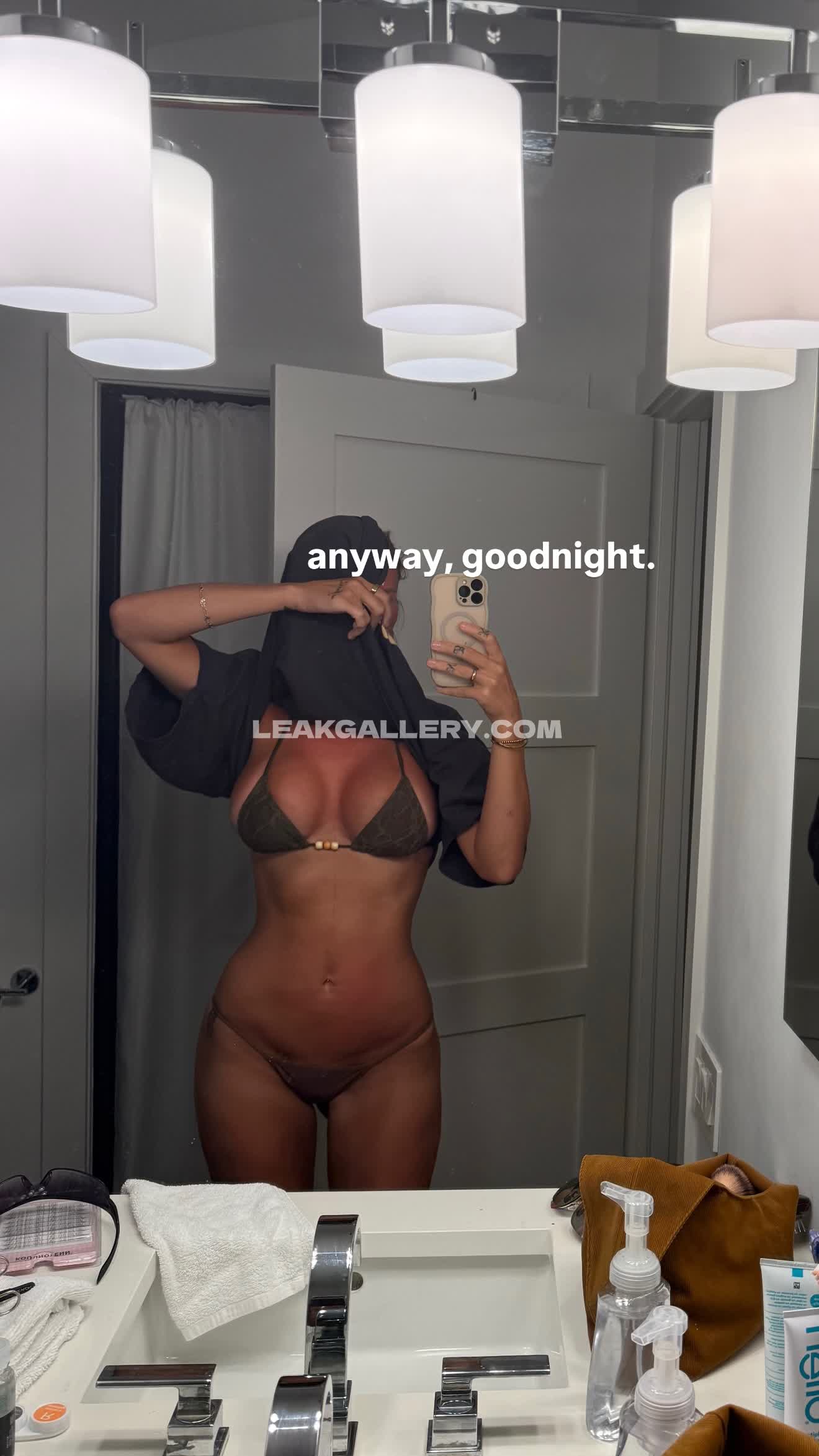 Niykeeheaton Exclusive Leaked Nude OnlyFans #13189342