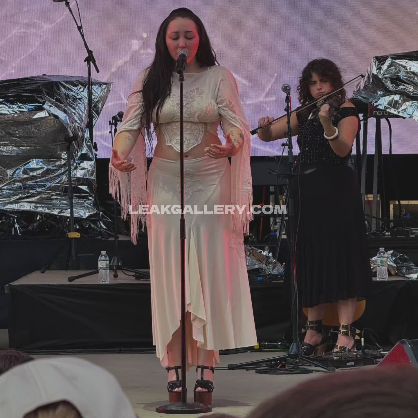 Noahcyrus Exclusive Leaked Nude OnlyFans #13183739