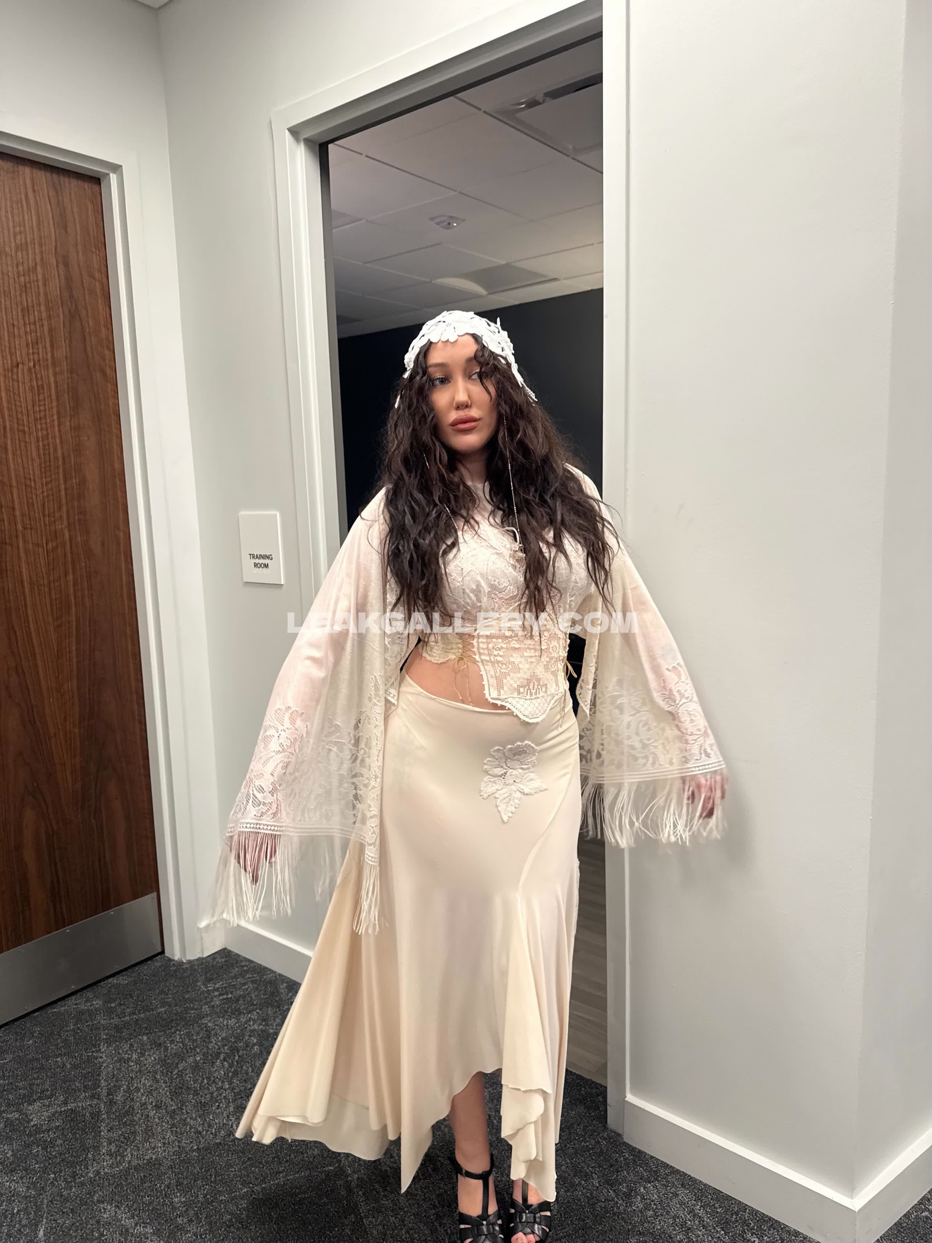 Noahcyrus 独占リークされたOnlyFansヌード #12982562