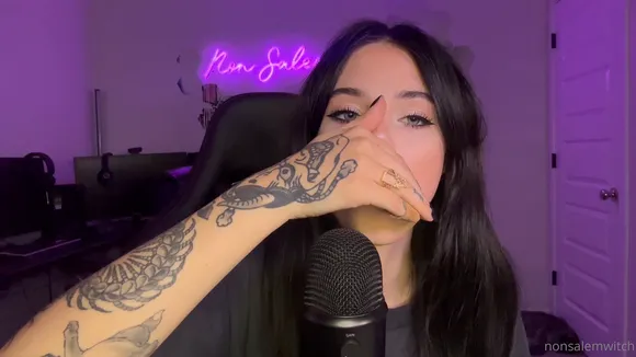 Nonsalemwitch Tattooed Hand Tease OnlyFans Video Leaked