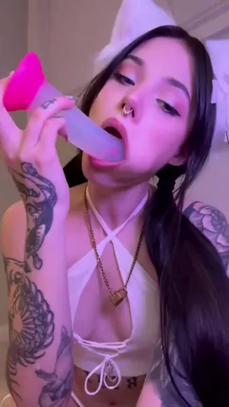 Nonsalemwitch Pink Dildo Sucking OnlyFans Video Leaked