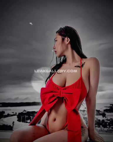 Norajoying Red Bow Bikini Tease OnlyFans Photo Leaked
