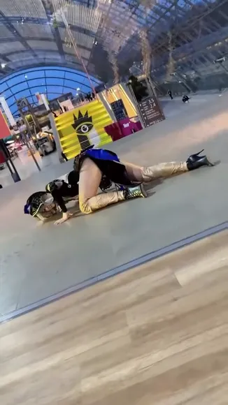 Nozzomi_cosplay Bending Over In Heels OnlyFans Video Leaked