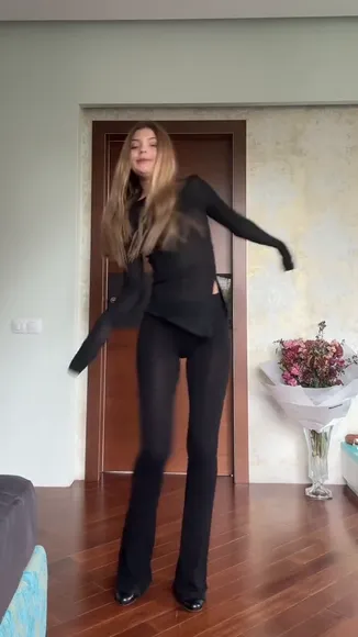 Odarochka Black Bodysuit Pose OnlyFans Video Leaked
