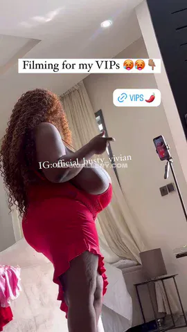 official_busty_vivian