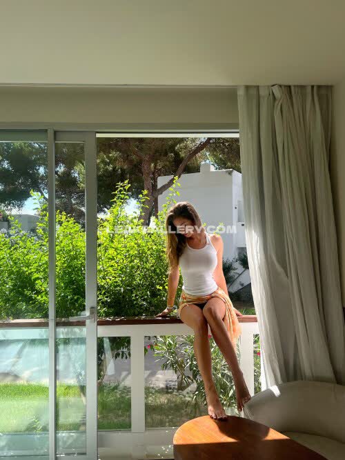 Officialannalouise Exclusive Leaked Nude OnlyFans #12164681