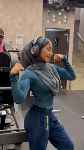Oklin Fia Gym Flexing Pose OnlyFans Video Leaked
