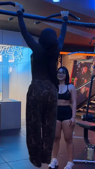 Oklin Fia Gym Shorts Ass Pose OnlyFans Video Leaked