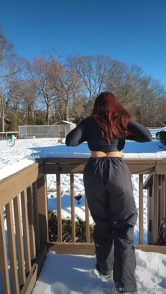 Olivia Topless Snow Exposure OnlyFans Video Leaked