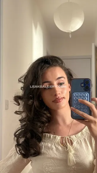 Oliviapetty Exclusive Leaked Nude OnlyFans #13220393