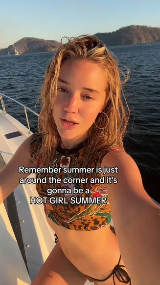 Oliviaponton Bikini Top Tease OnlyFans Video Leaked