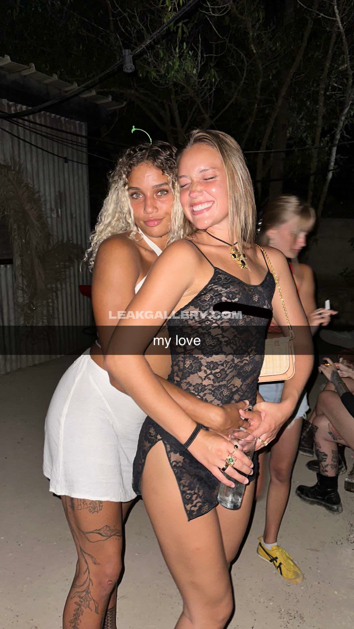 Oliviaponton / Olivia.ponton Exclusive Leaked Nude OnlyFans #14269132