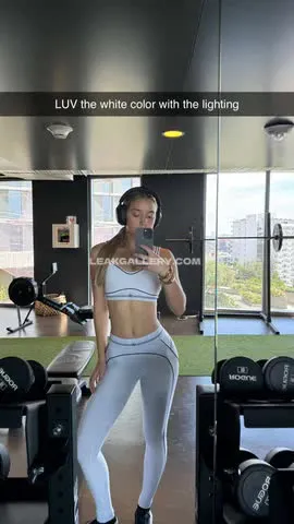 oliviaponton