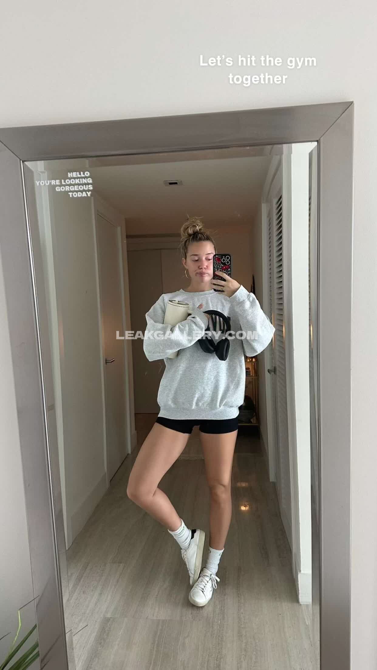 Oliviaponton / Olivia.ponton Exclusive Leaked Nude OnlyFans #14380414