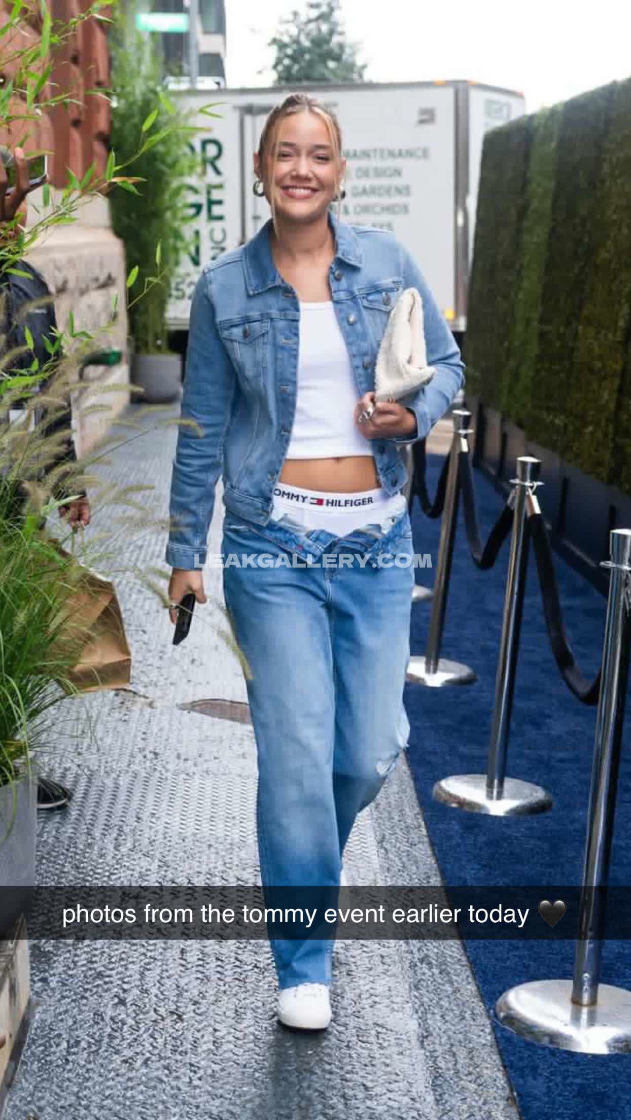 Oliviaponton / Olivia.ponton Exclusive Leaked Nude OnlyFans #14458689