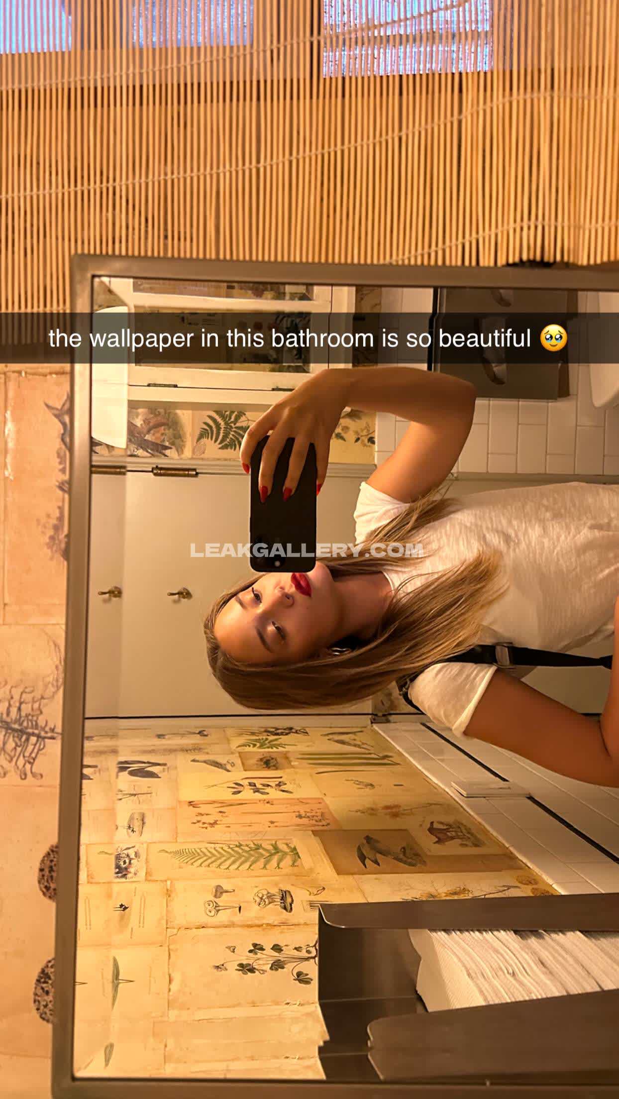 Oliviaponton / Olivia.ponton Exclusive Leaked Nude OnlyFans #14235486