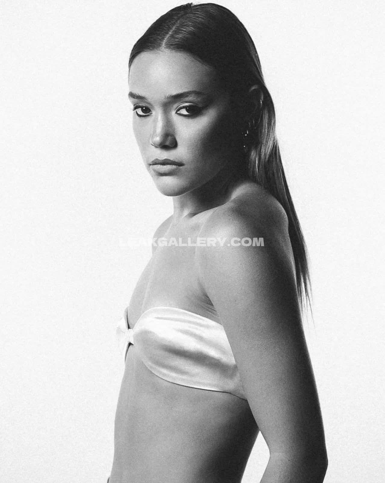 Oliviaponton / Olivia.ponton Exclusive Leaked Nude OnlyFans #14313270
