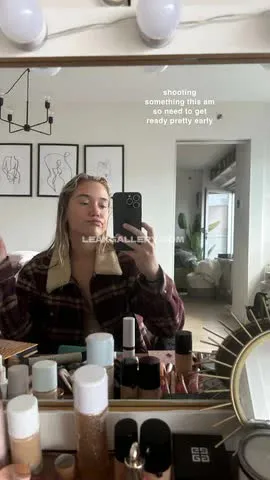Oliviaponton Mirror Selfie Prep OnlyFans Photo Leaked