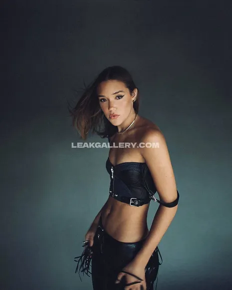 oliviaponton