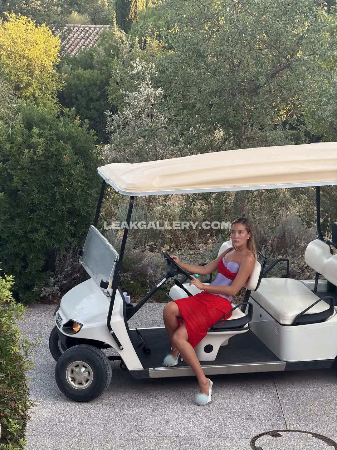 Oliviaponton / olivia.ponton Exclusive Leaked Nude OnlyFans #13347455