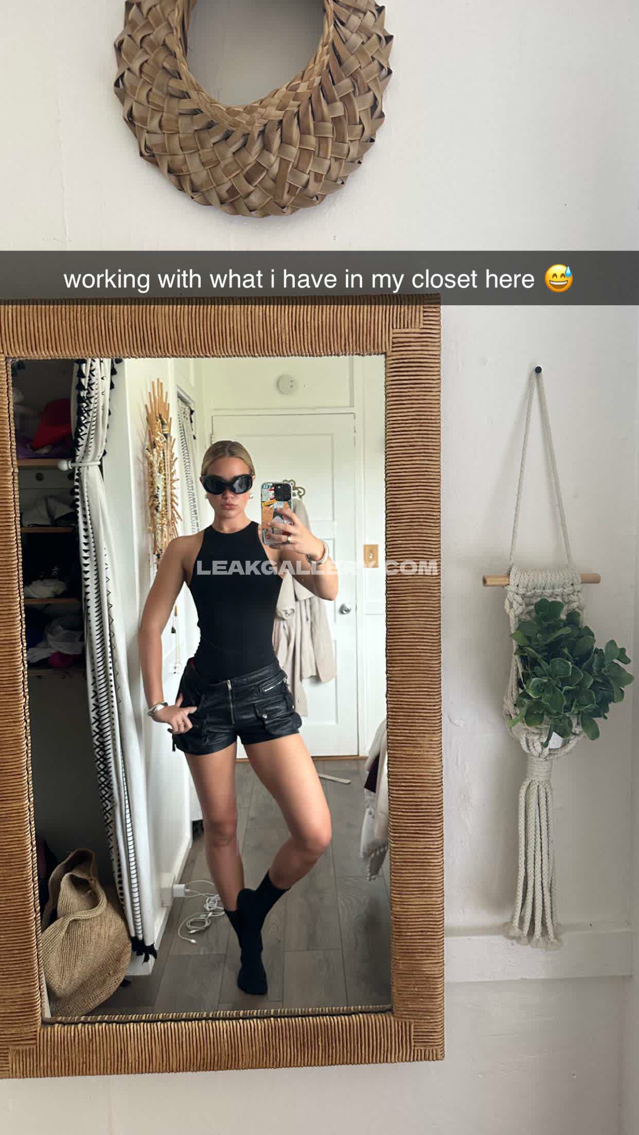 Oliviaponton / Olivia.ponton Exclusive Leaked Nude OnlyFans #14391274