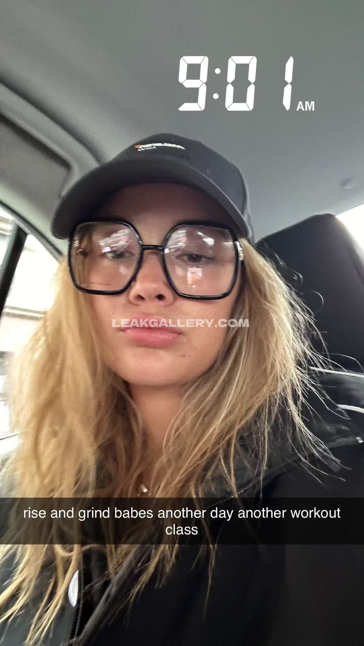 Oliviaponton / Olivia.ponton Exclusive Leaked Nude OnlyFans #14363123