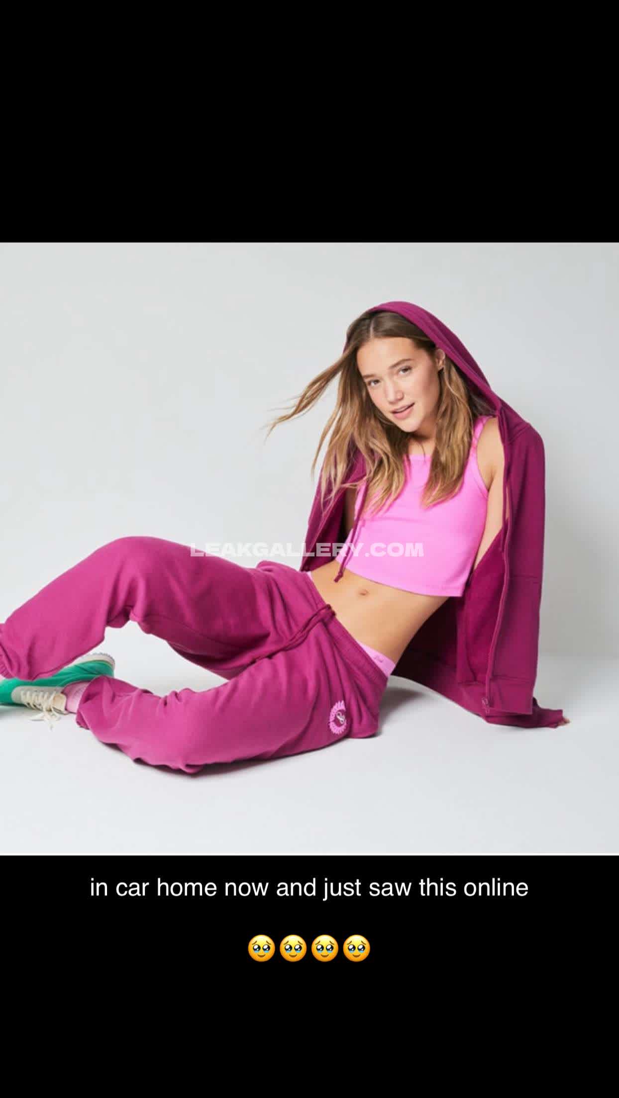 Oliviaponton / Olivia.ponton Exclusive Leaked Nude OnlyFans #14281831