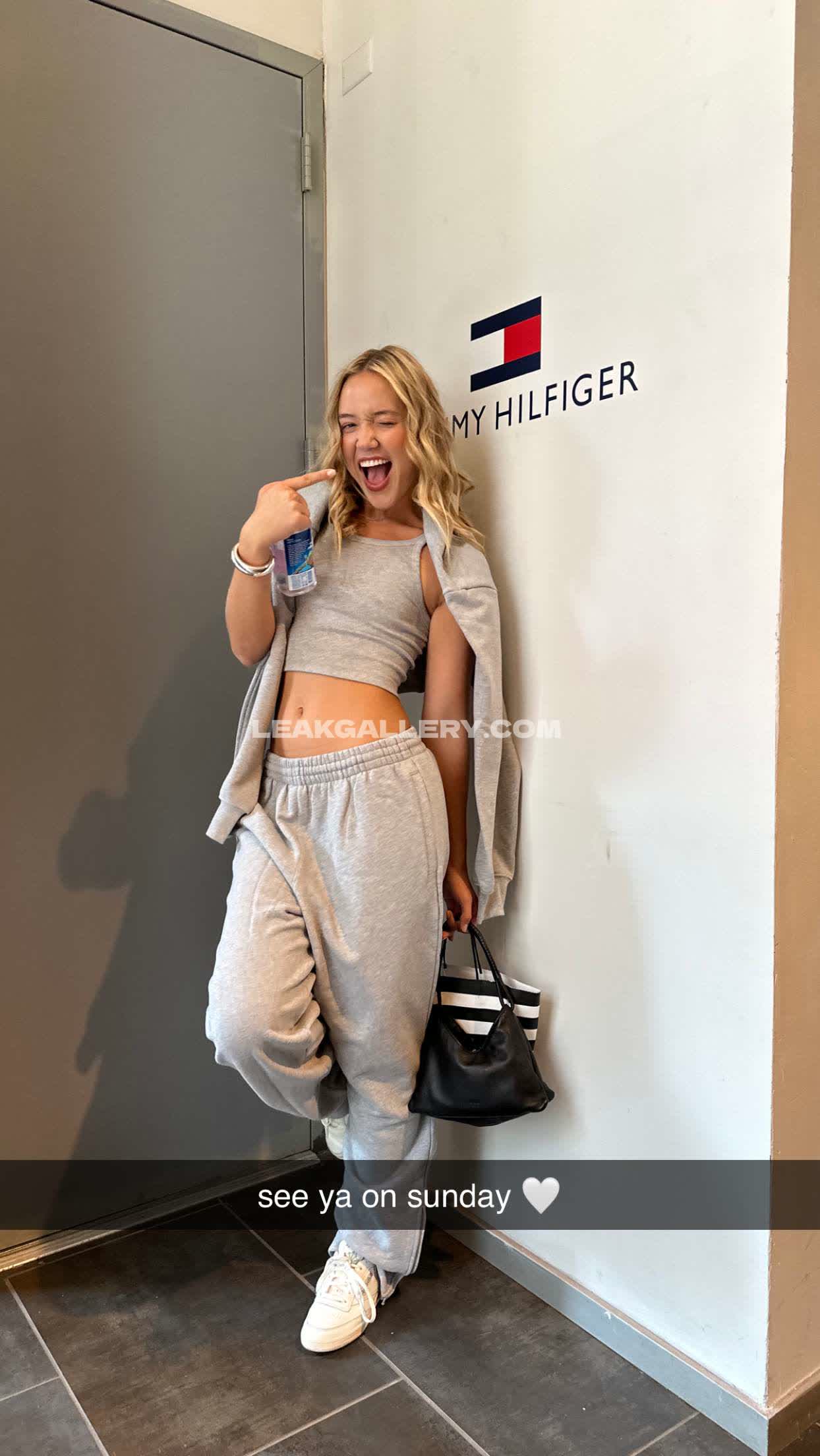 Oliviaponton / Olivia.ponton Exclusive Leaked Nude OnlyFans #14241217