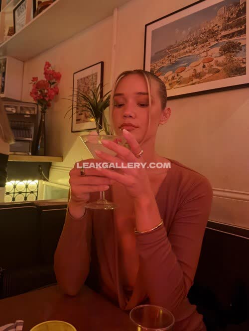 Oliviaponton / olivia.ponton Exclusive Leaked Nude OnlyFans #12145106