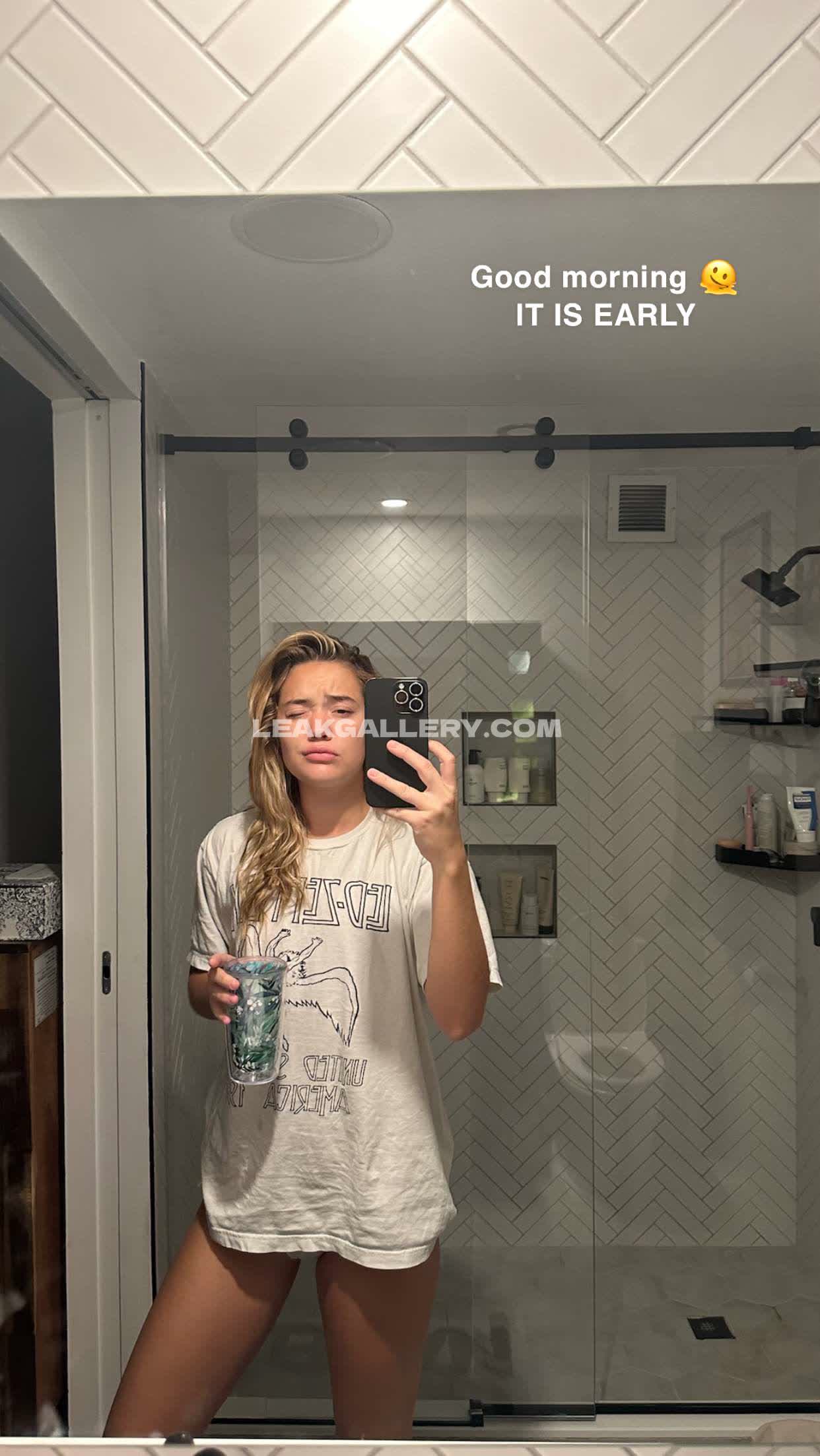Oliviaponton / Olivia.ponton Exclusive Leaked Nude OnlyFans #14760219