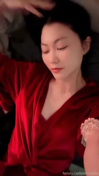Olivia Shu Red Robe Tease OnlyFans Video Leaked