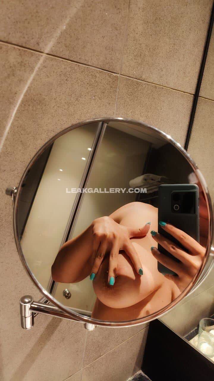 Ollyesse Exclusive Leaked Nude OnlyFans #13028268