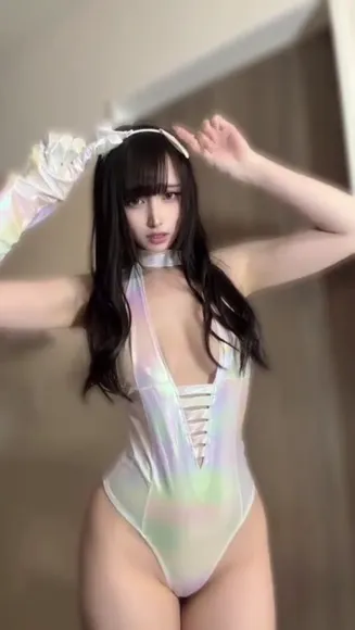 Onigiri43_ Holographic Bodysuit Tease OnlyFans Video Leaked