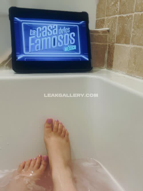Onisuna Exclusive Leaked Nude OnlyFans #14384090