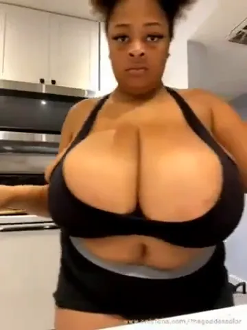 Onlygoddessdior Massive Tits In Bra OnlyFans Video Leaked