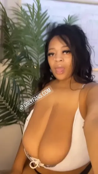 Onlygoddessdior Deep V White Bikini OnlyFans Video Leaked