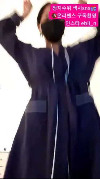 Onlyu_282 Robe Tease Dance OnlyFans Video Leaked