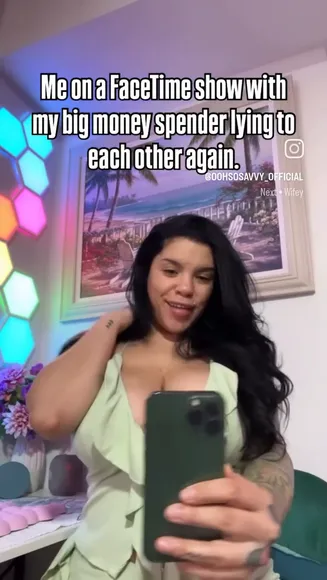 Oohsosavvy Low-Cut Top Tease OnlyFans Video Leaked