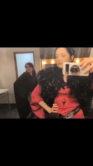 Oxclub Red Dress Feather Boa OnlyFans Video Leaked