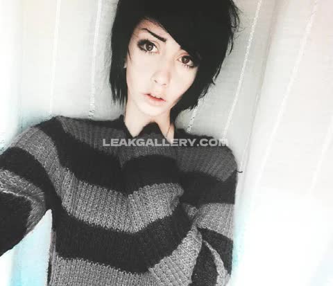 P3tr0l3um Striped Sweater Tease OnlyFans Photo Leaked