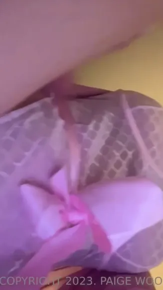 Paigeuncaged Pink Lingerie Tease OnlyFans Video Leaked