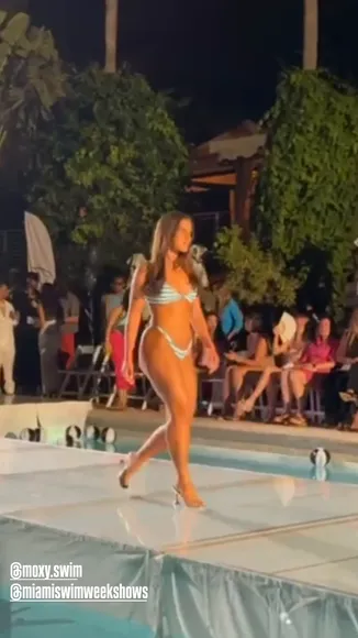 Pardiss Striped Bikini Catwalk OnlyFans Video Leaked