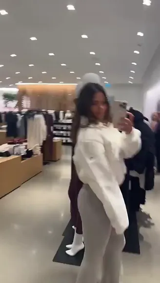 Pariya Tight Pants Ass Pose OnlyFans Video Leaked