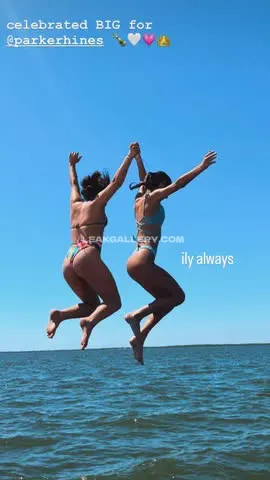 Parkerhines Bikini Jump Over Ocean OnlyFans Photo Leaked