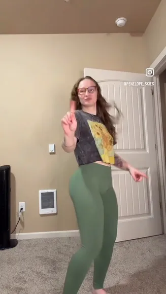 Penelope_do Tight Leggings Ass Twerk OnlyFans Video Leaked