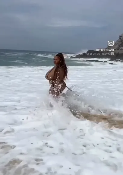 Persephanii Deep Cleavage Display OnlyFans Video Leaked