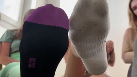 Petite Feet Worship Session OnlyFans Video Leaked