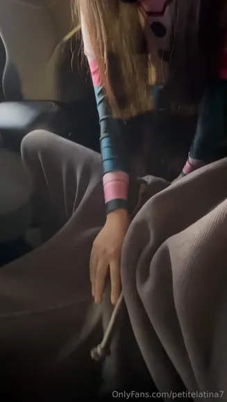Petitelatina7 Bare Back And Ass OnlyFans Video Leaked